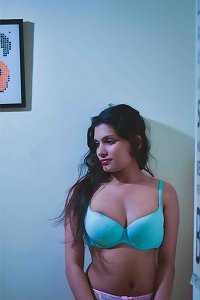 Sri lankan warm Model